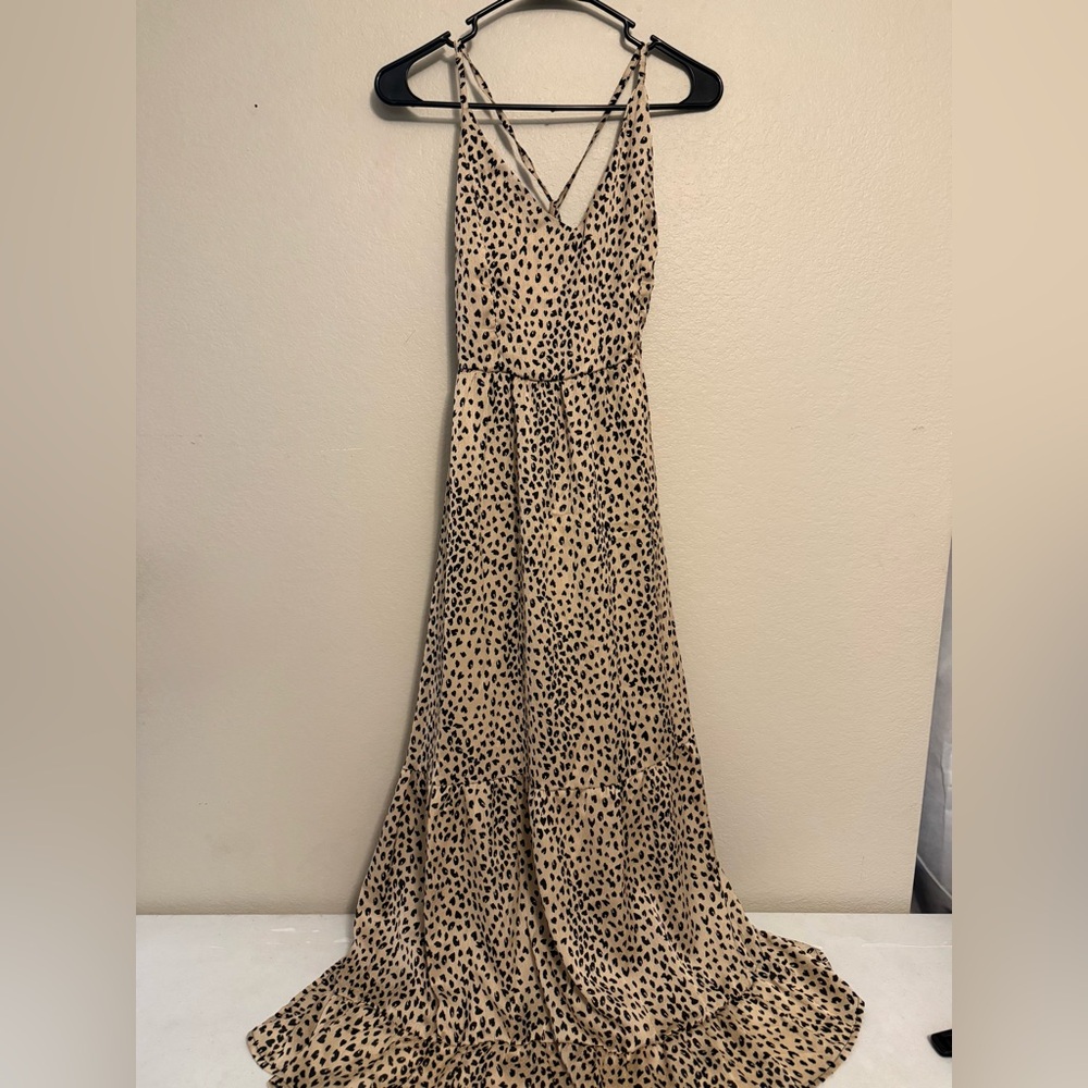 Cupshe Beige and Black Leopard Print Maxi Dress with Crisscross Straps